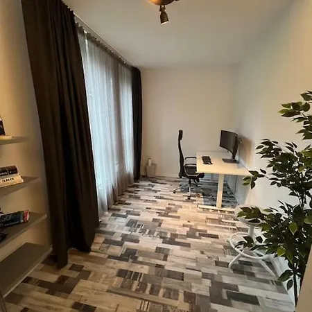 Modern House With 3 Bedrooms *